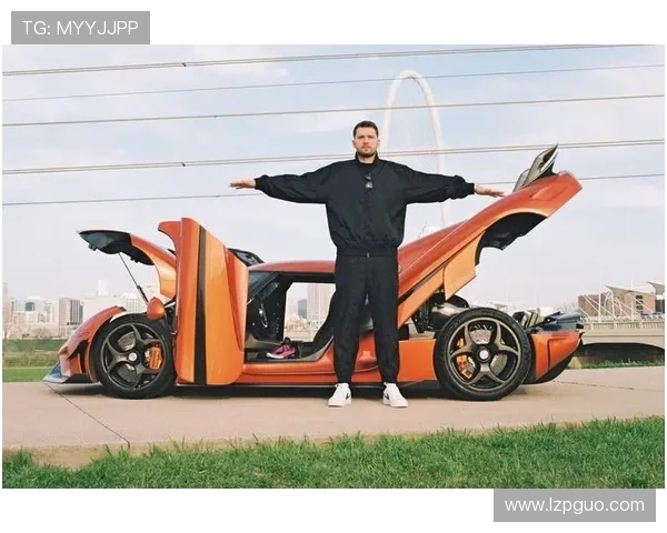 洛杉矶街头艺术家为东契奇创作新壁画宣告卢卡时代的到来